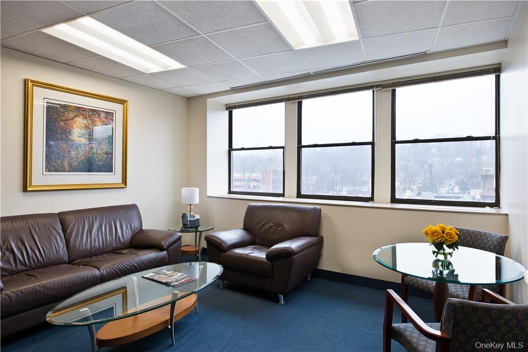 2 Overhill Road, Unit 400 photo 7