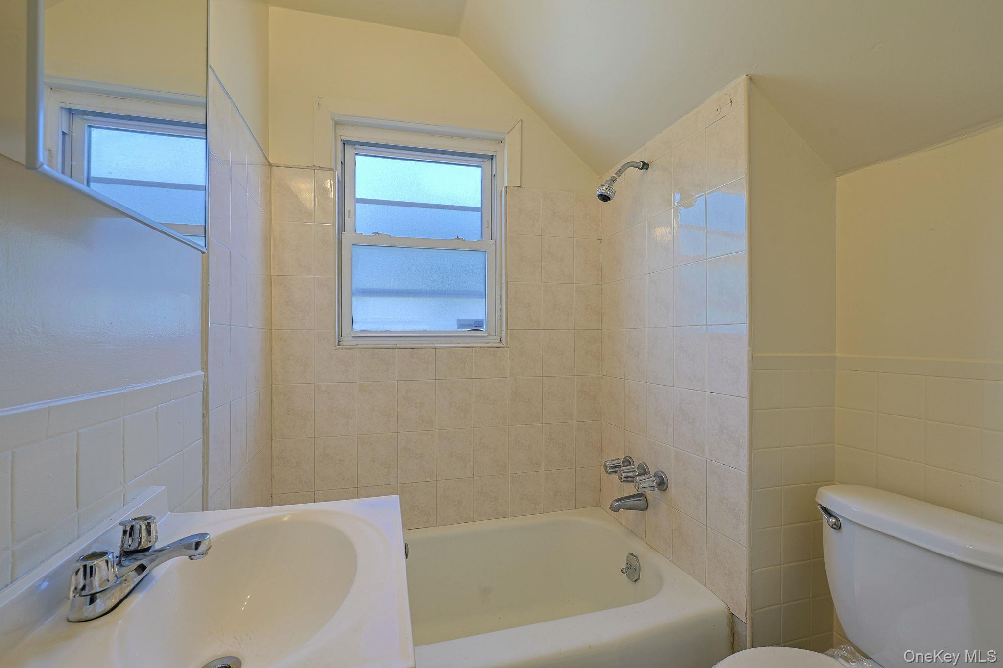 85 Mclean Avenue – For Sale photo 23