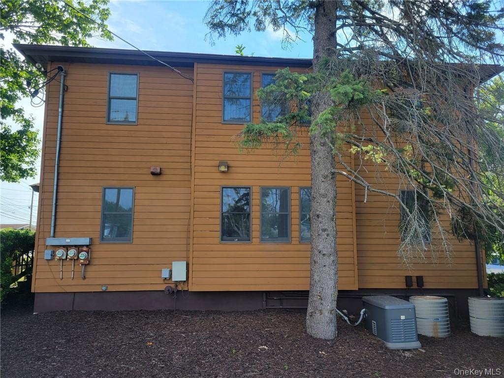 410 E Main Street – For Sale photo 16