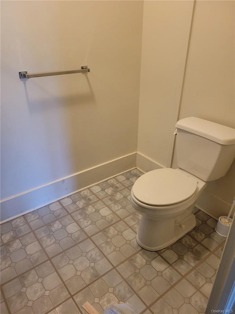410 E Main Street – For Sale photo 6