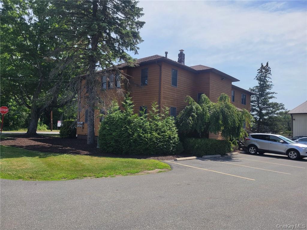 410 E Main Street – For Sale photo 3