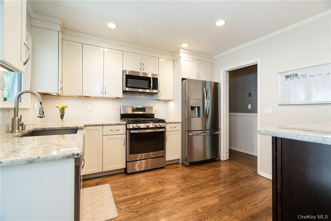 28 Top O The Ridge Drive – For Sale photo 3