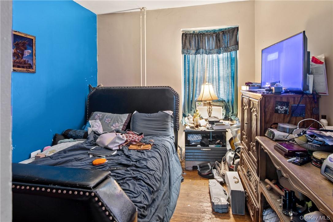 1225 Hollywood – For Sale photo 18