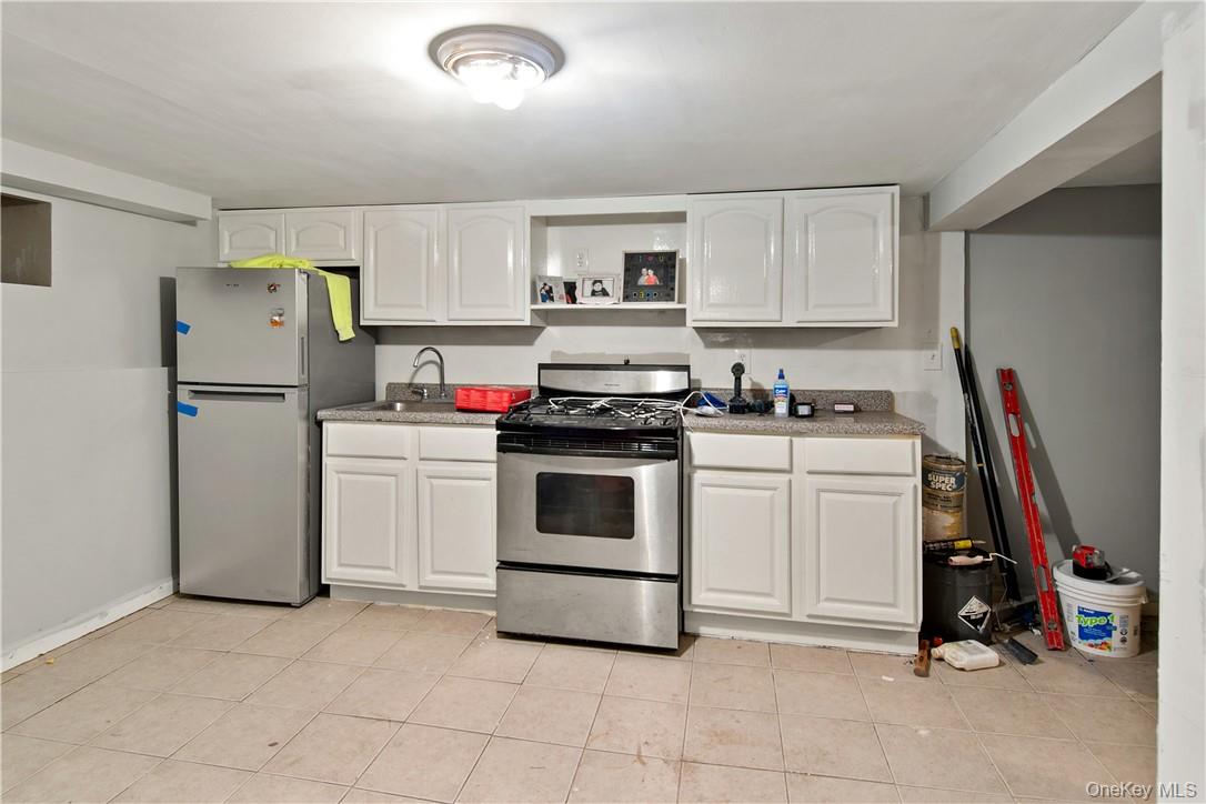 1225 Hollywood – For Sale photo 22