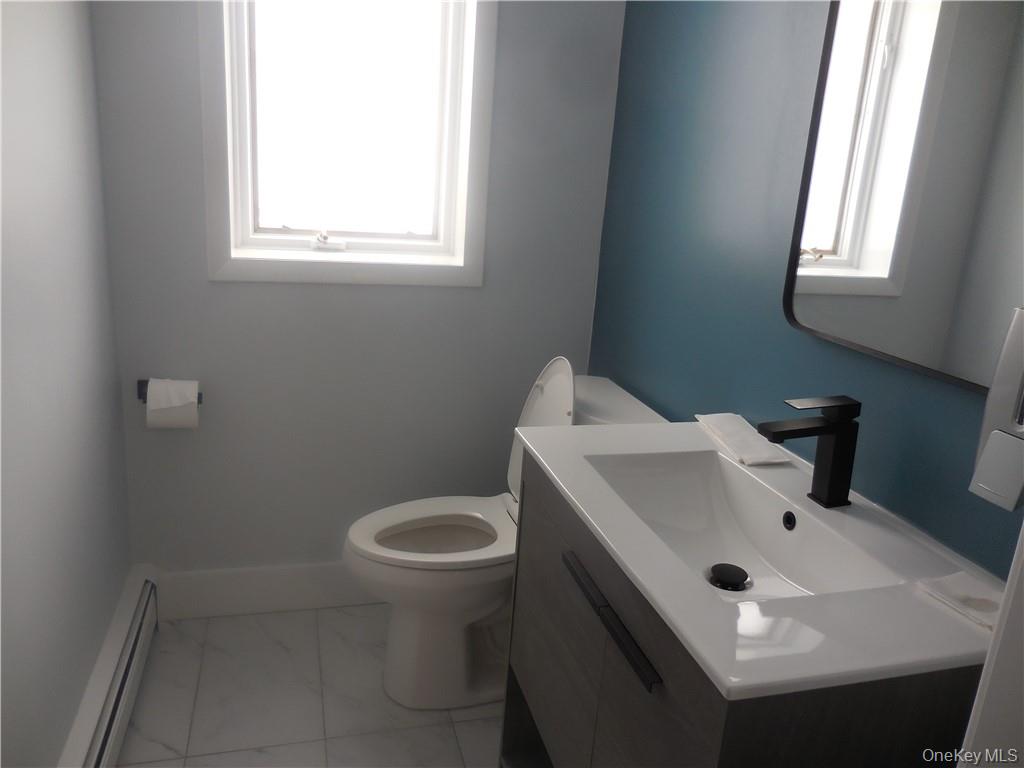 456 Gidney Avenue, Unit Back unit photo 20
