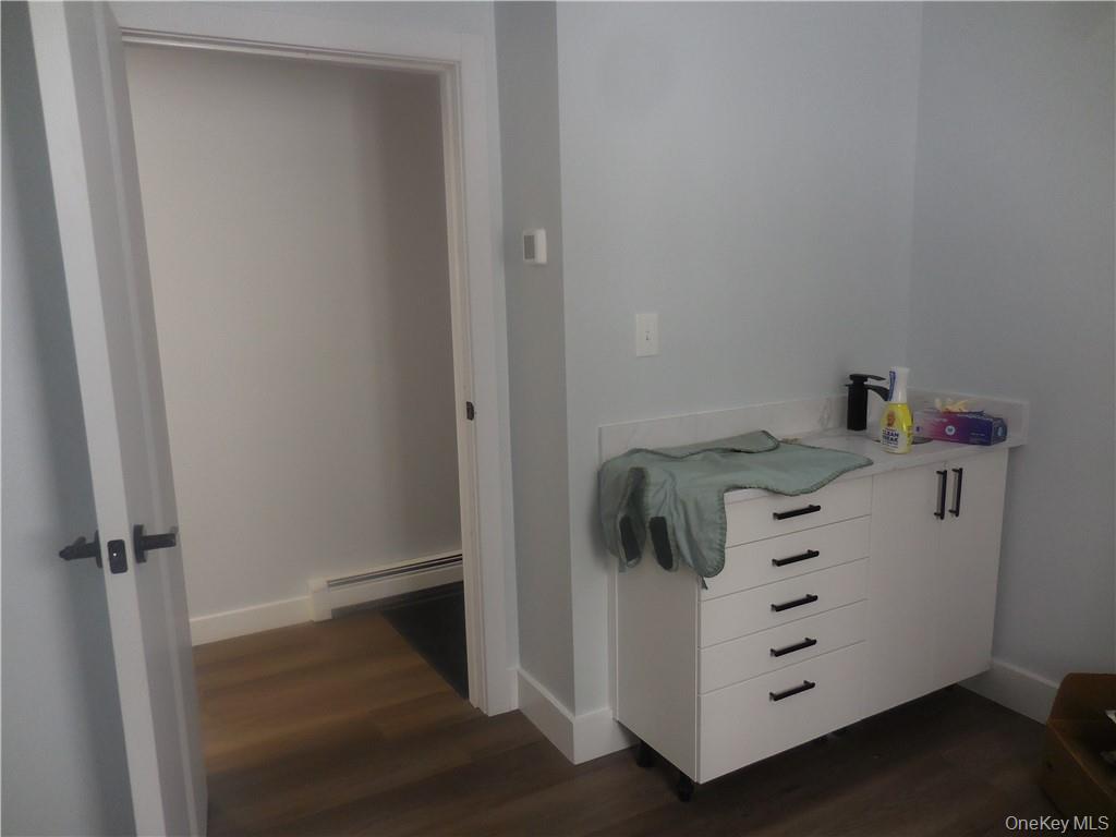 456 Gidney Avenue, Unit Back unit photo 14