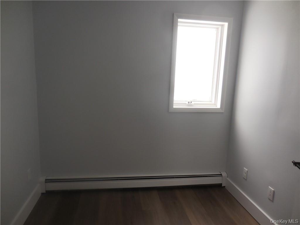 456 Gidney Avenue, Unit Single Roo photo 13