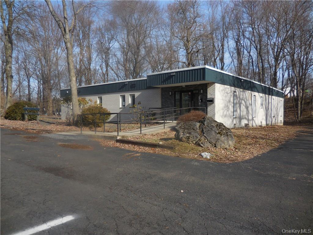 456 Gidney Avenue, Unit Single Roo photo 15