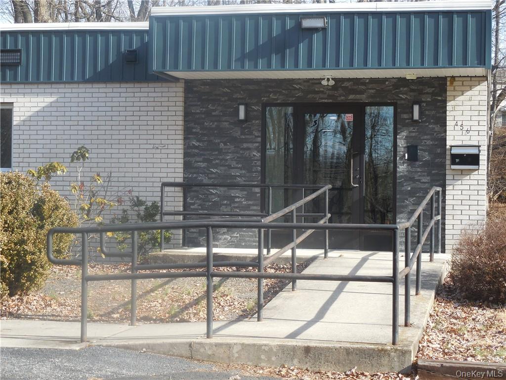 456 Gidney Avenue, Unit Single Roo