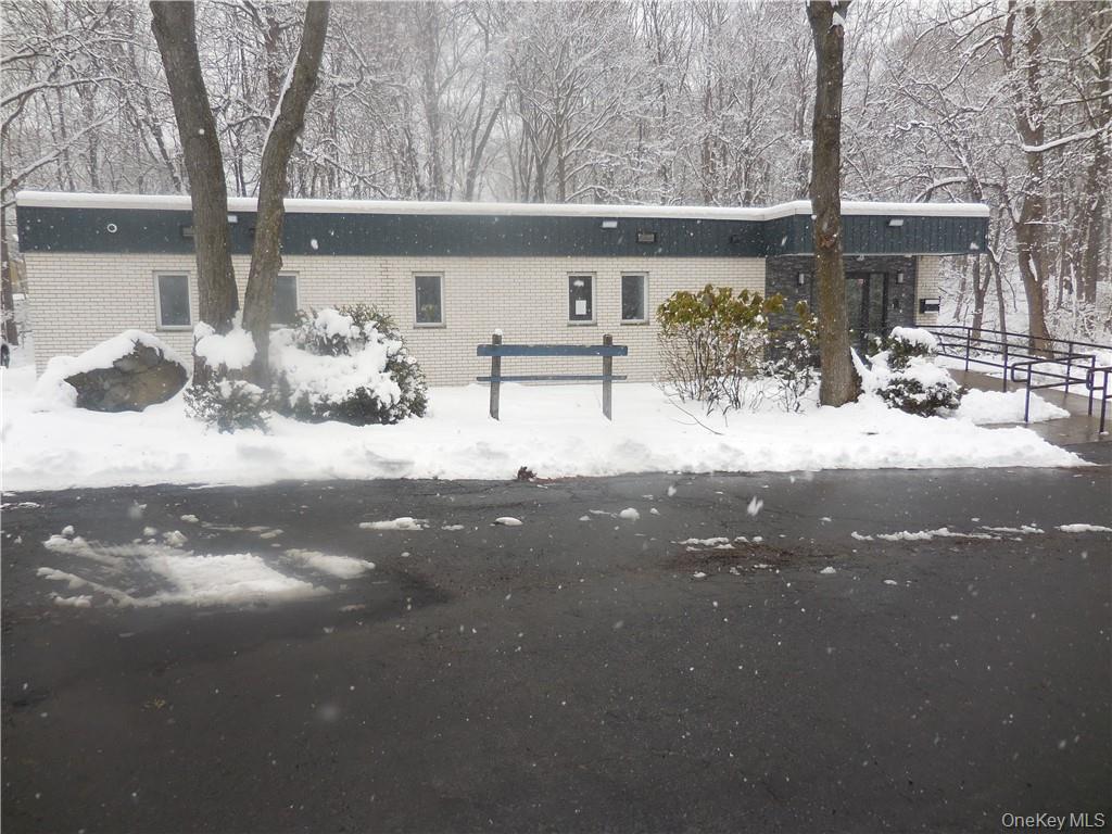 456 Gidney Avenue, Unit Single Roo photo 2
