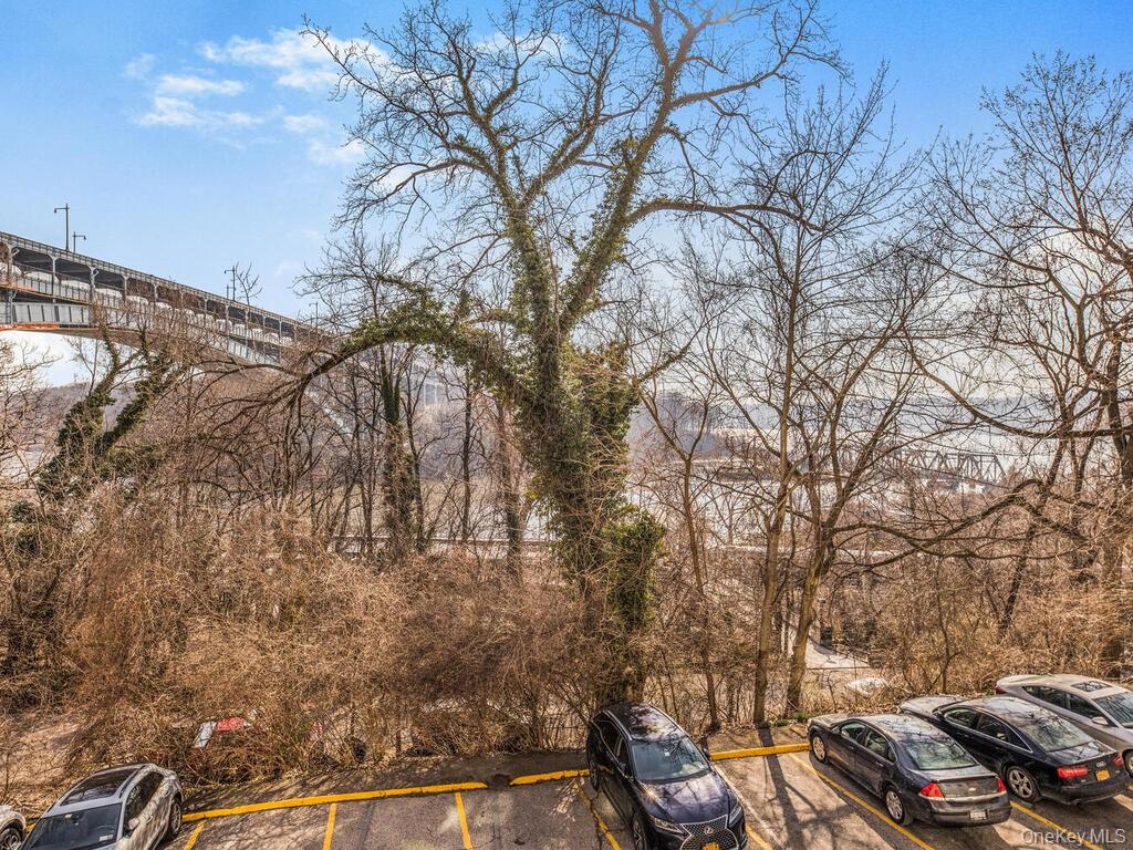 2465 Palisade Avenue, Unit 1A photo 23