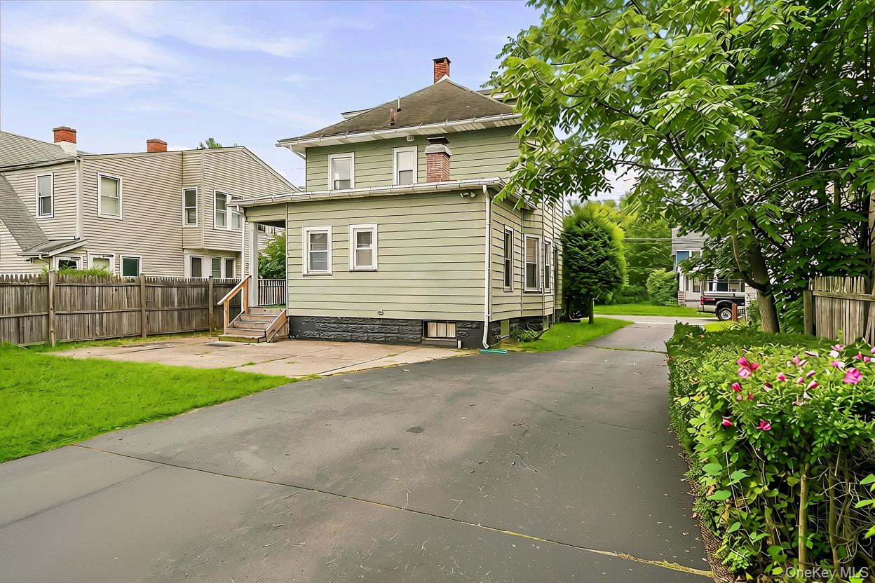 32 Kingston Avenue – For Sale photo 37