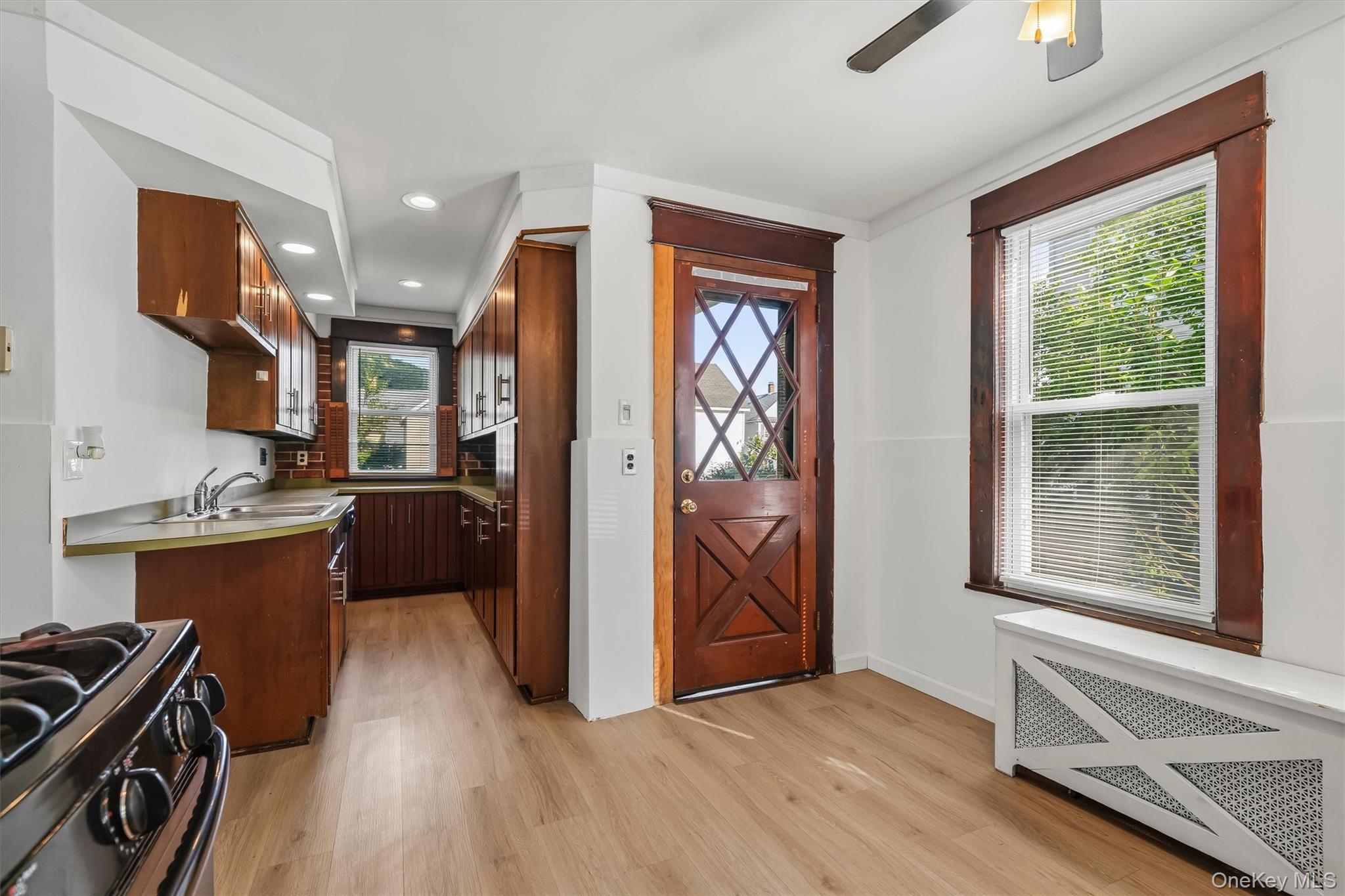 32 Kingston Avenue – For Sale photo 17