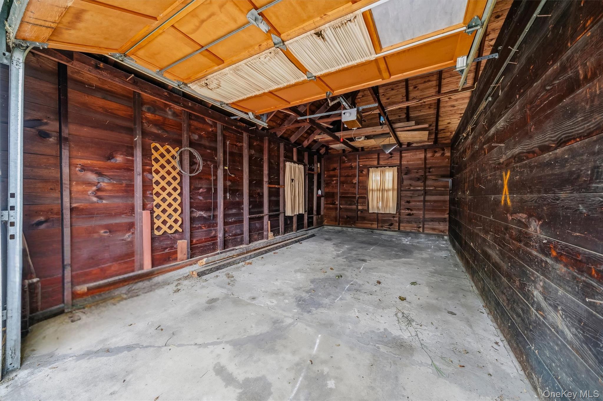 32 Kingston Avenue – For Sale photo 36
