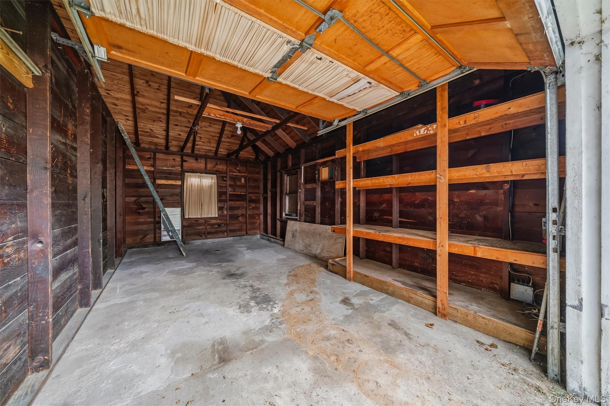 32 Kingston Avenue – For Sale photo 35