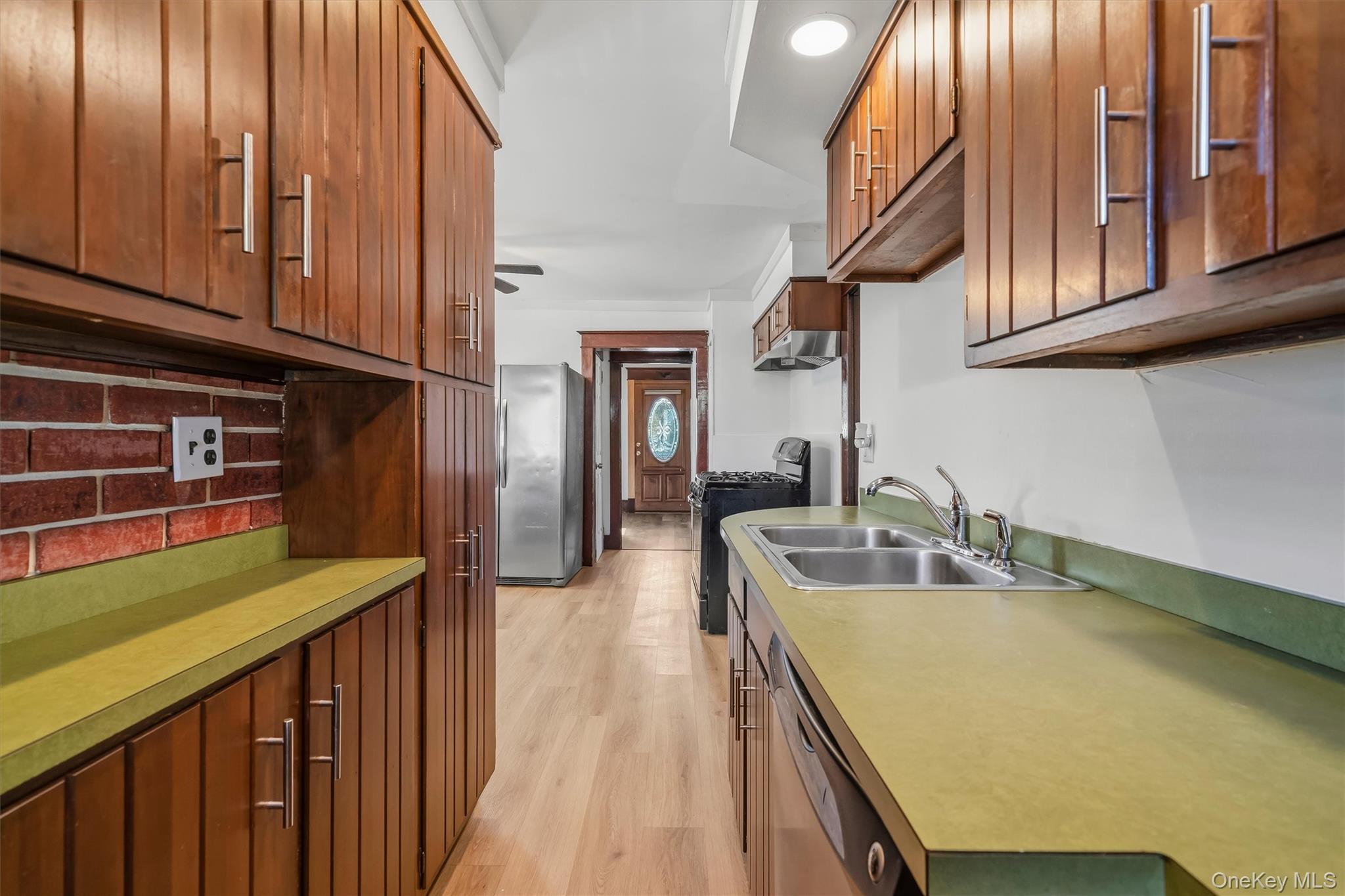 32 Kingston Avenue – For Sale photo 20
