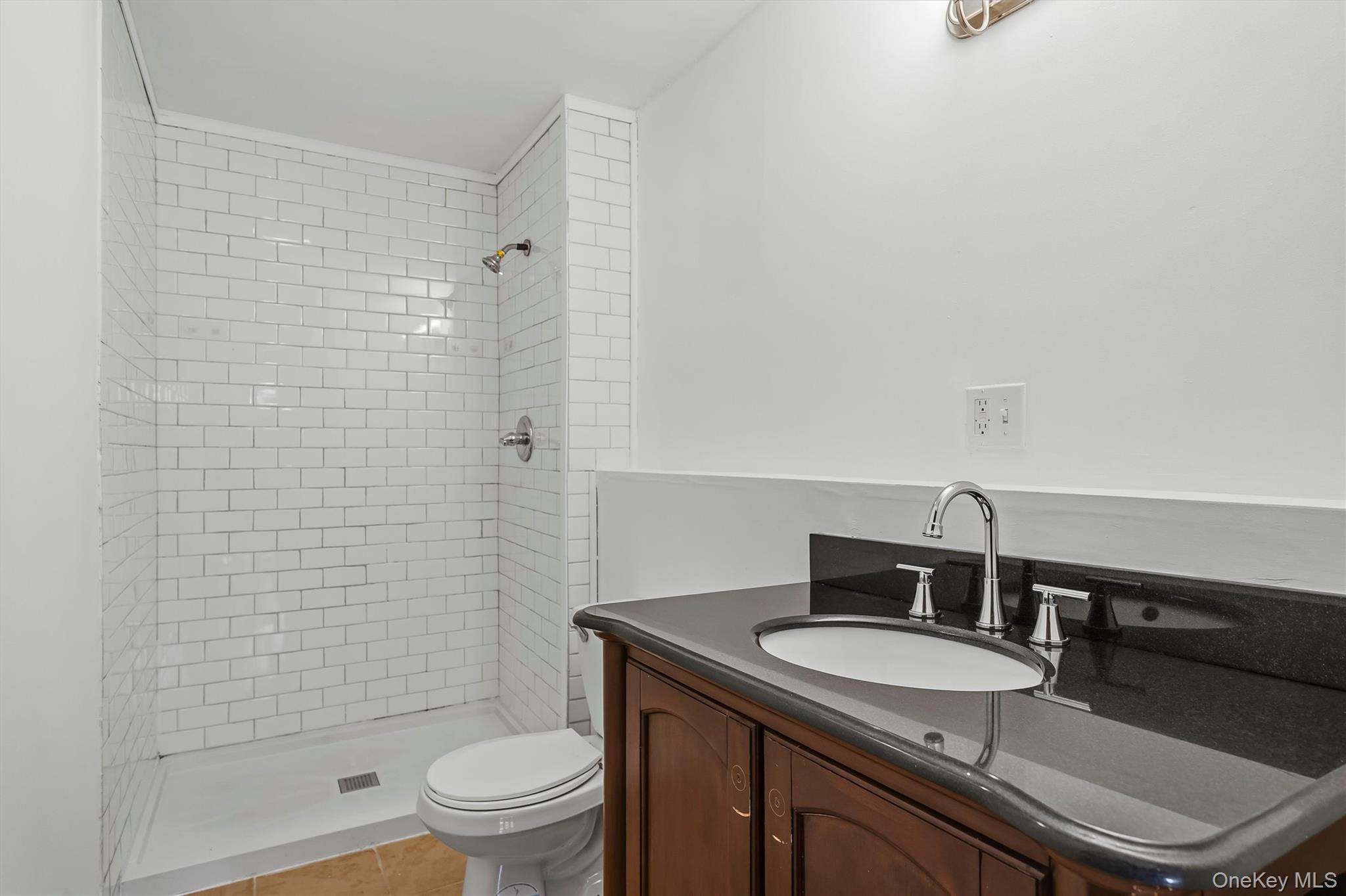 32 Kingston Avenue – For Sale photo 24