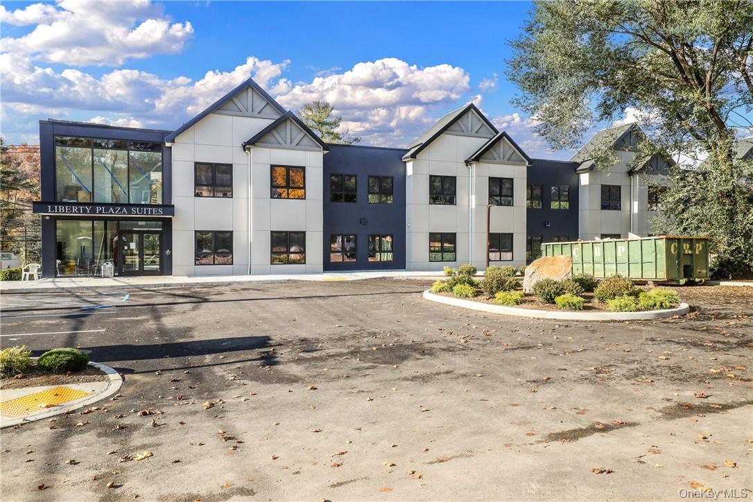500 Commerce Street – For Sale
