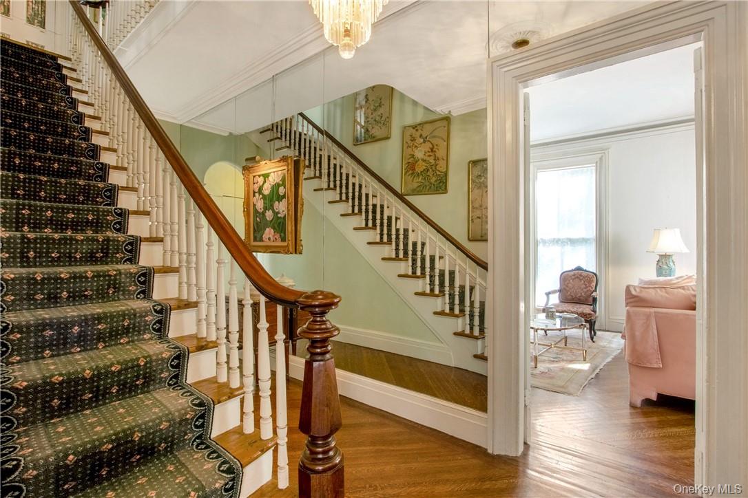4 Deer Run – For Sale photo 7
