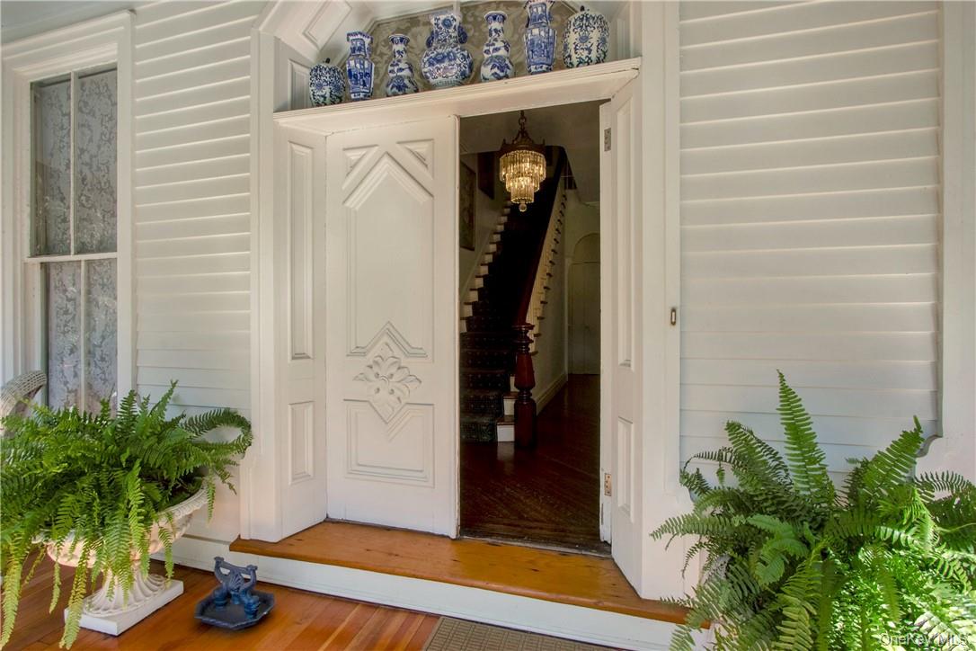 4 Deer Run – For Sale photo 3