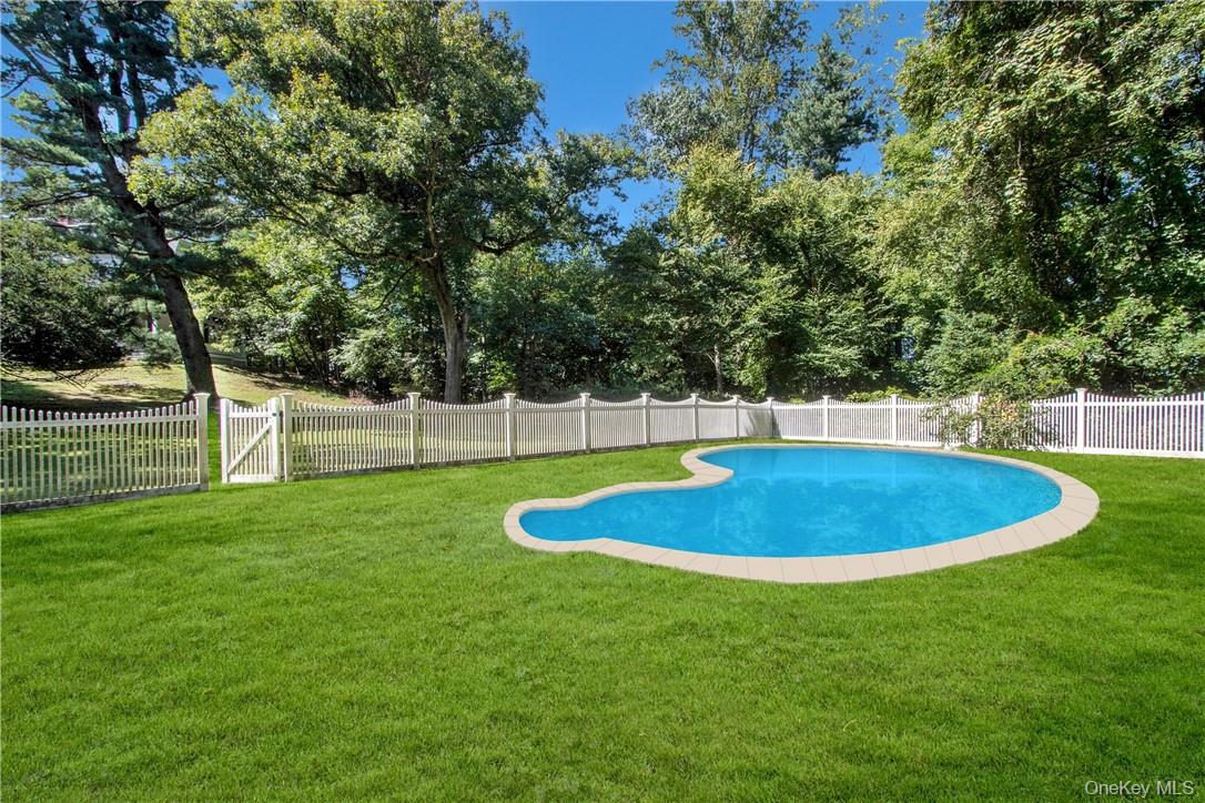 4 Deer Run – For Sale photo 25