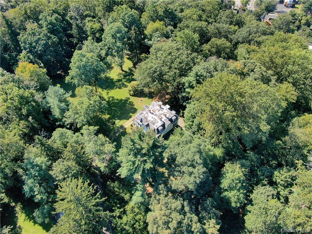 4 Deer Run – For Sale photo 31