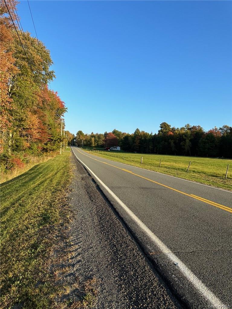 Ulster Heights Road – For Sale photo 6