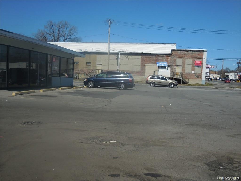 146 S Robinson Avenue, Unit B photo 10
