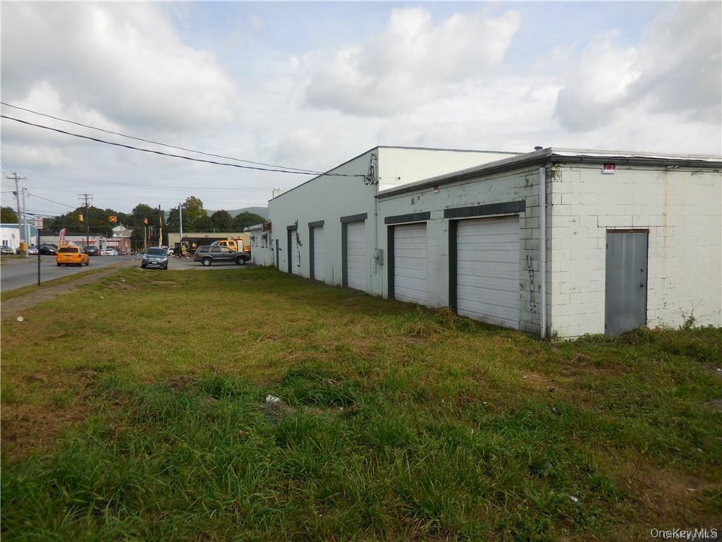 146 S Robinson Avenue, Unit B photo 14