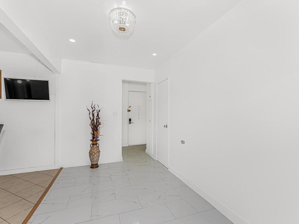 2866 Marion Avenue, Unit 6J photo 4