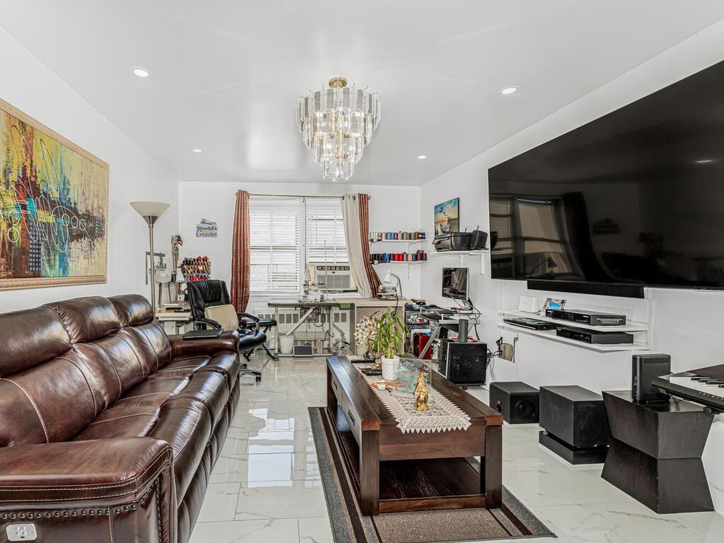 2866 Marion Avenue, Unit 6J photo 3