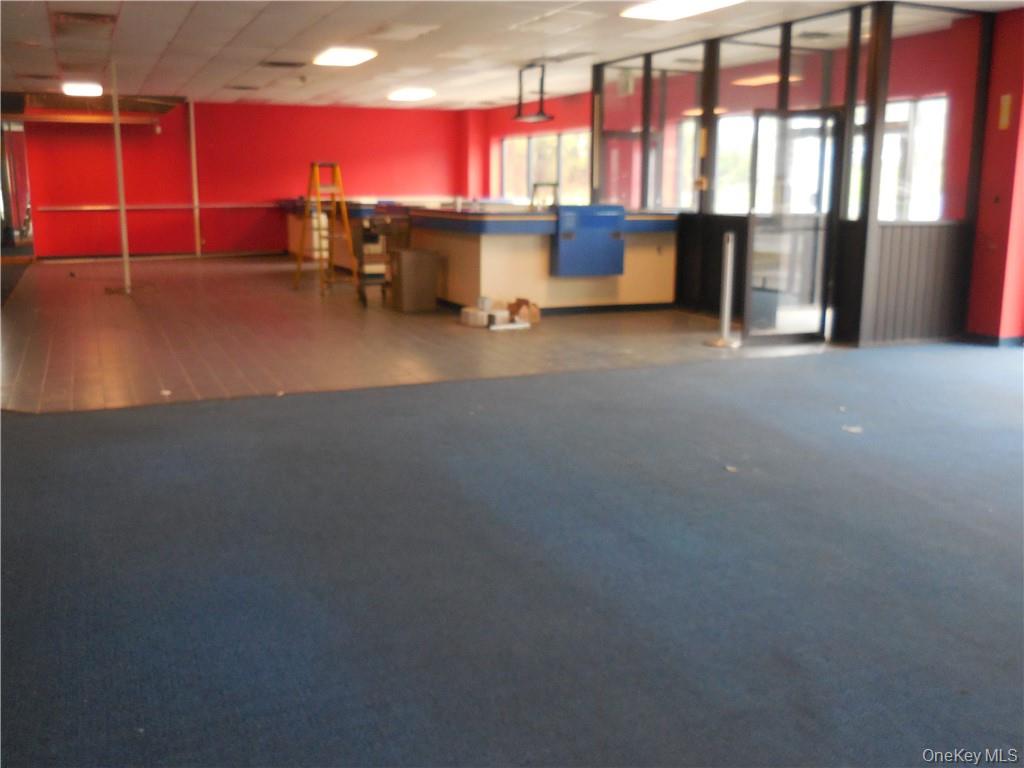 77 N Plank Road – For Rent photo 14