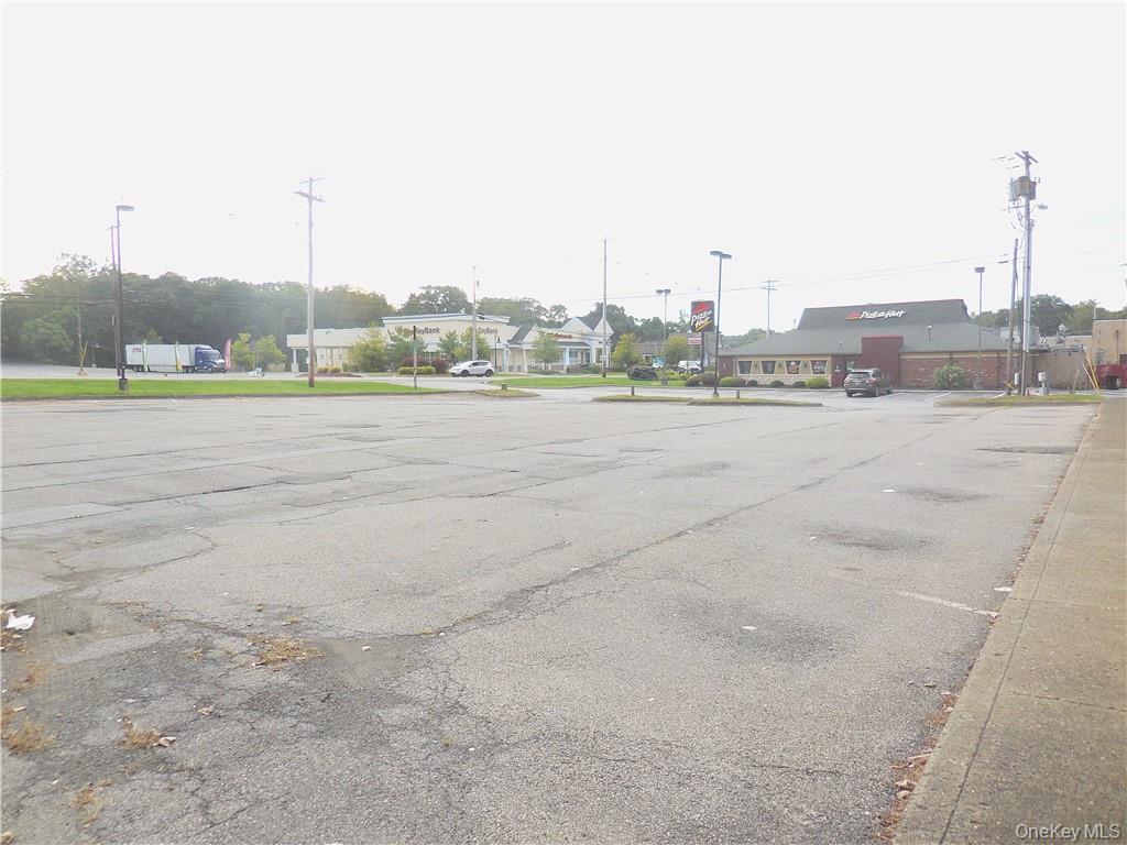 77 N Plank Road – For Rent photo 9