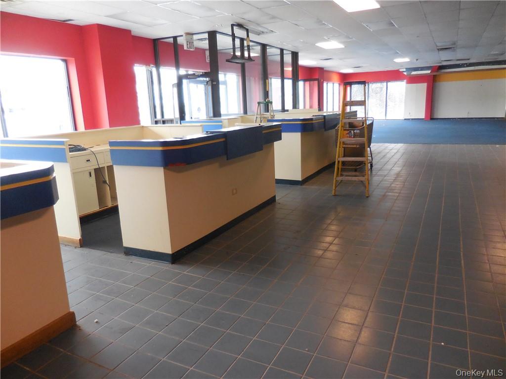 77 N Plank Road – For Rent photo 13