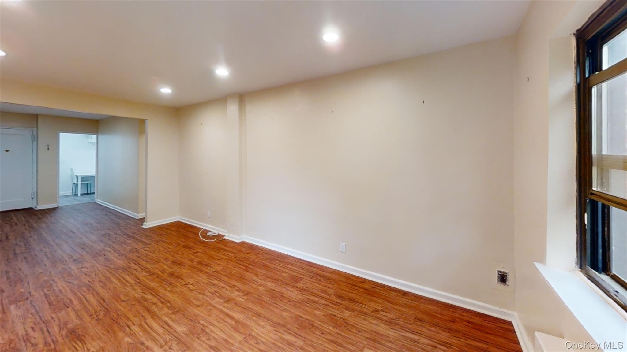 50 White Oak Street, Unit 4B photo 2
