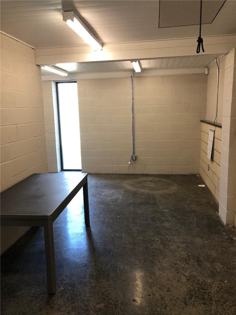 1 Scobie Drive – For Rent photo 6