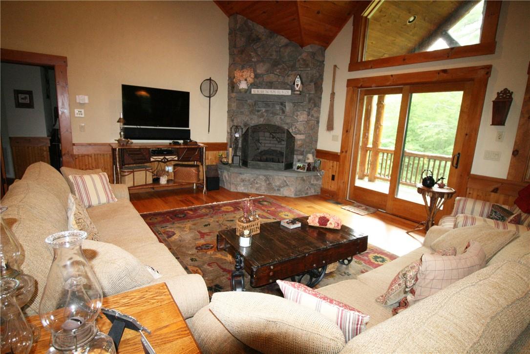 420 Woodstone Trail – For Sale photo 8