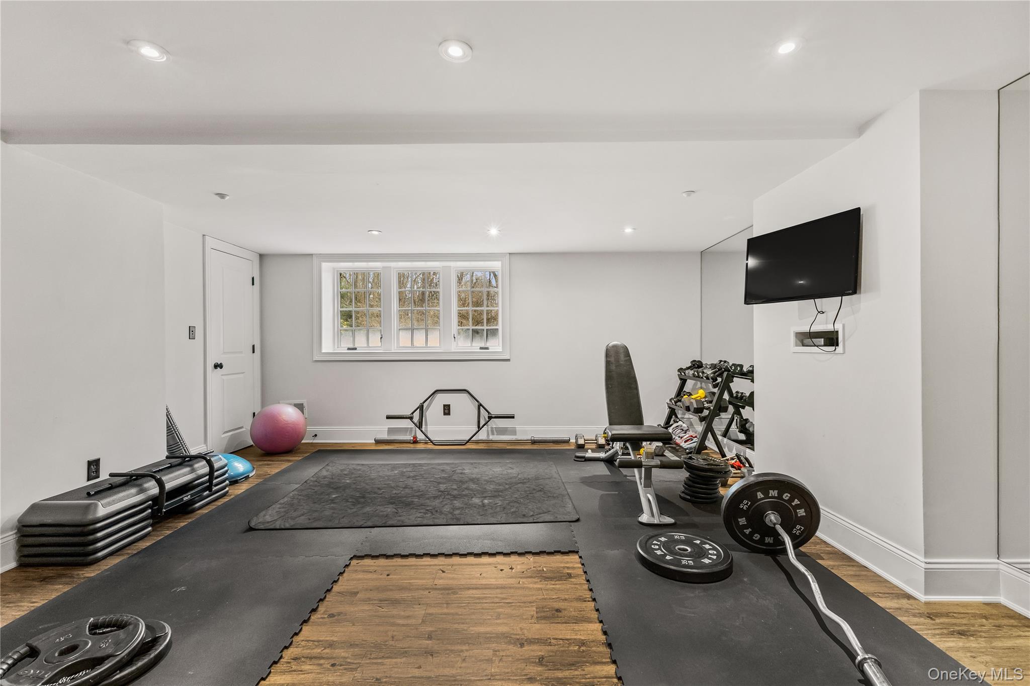 19 Park Drive S – For Sale photo 41