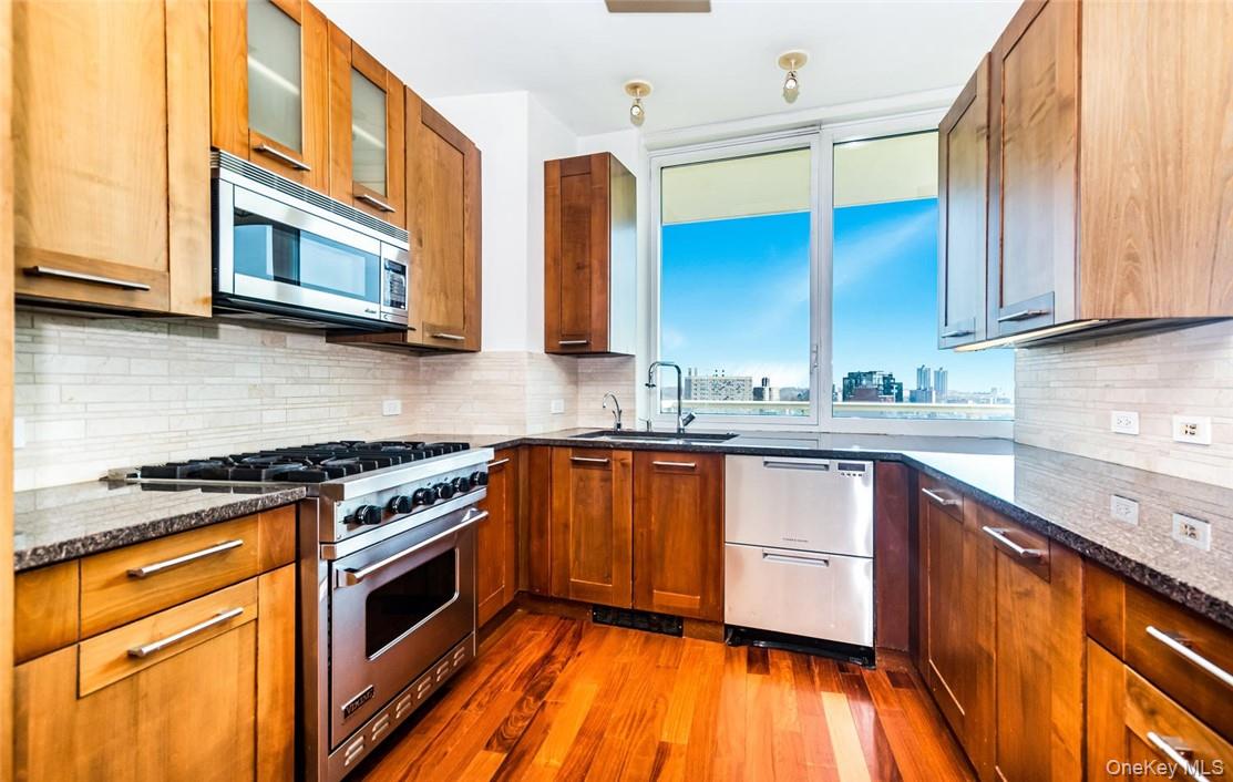 640 W 237th Street, Unit 11A photo 5