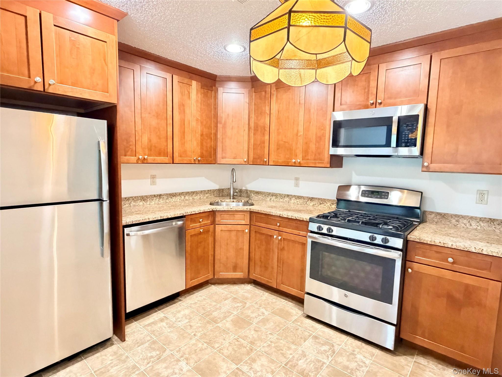 30 Huntington Circle – For Rent photo 10
