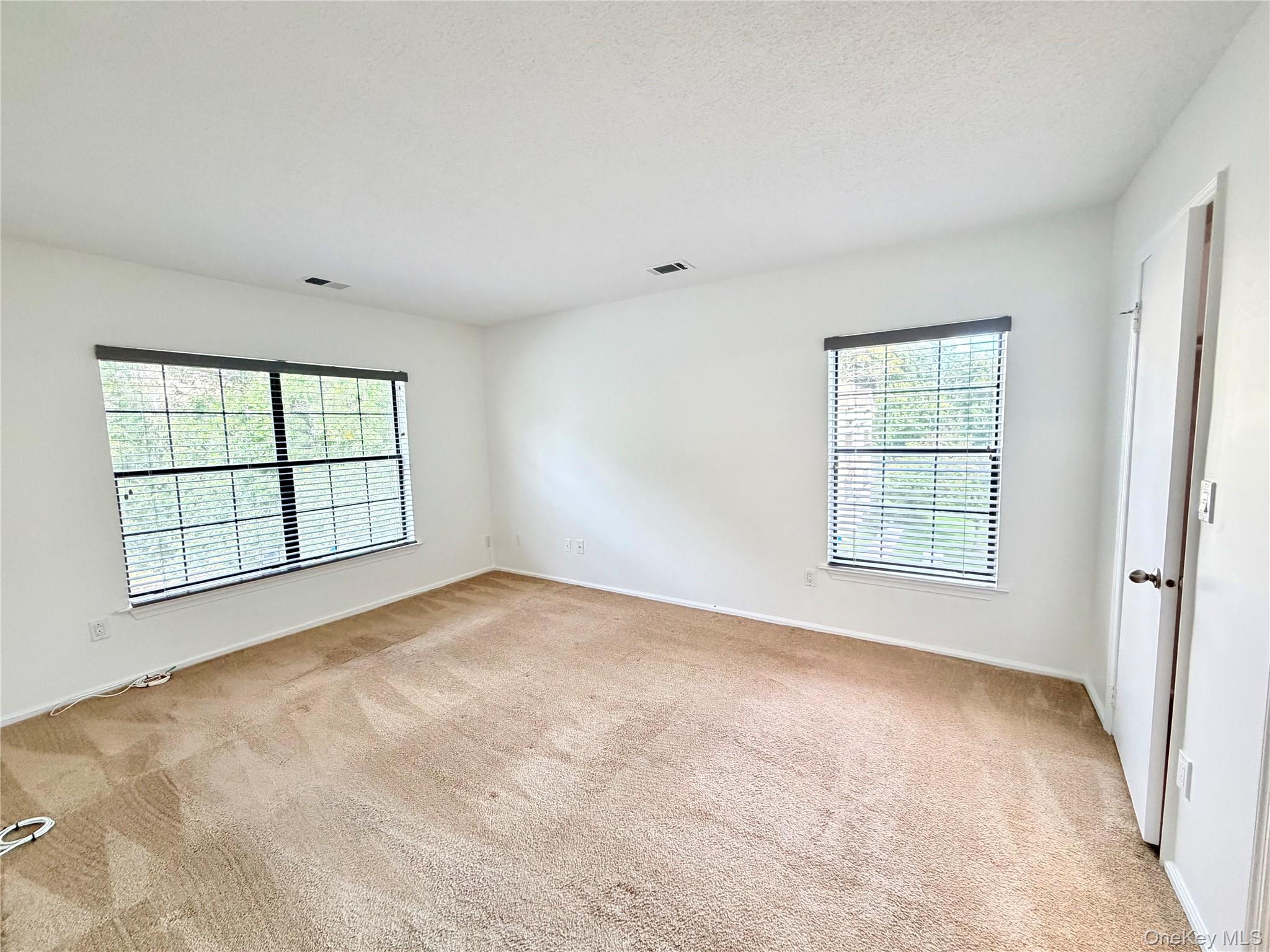 30 Huntington Circle – For Rent photo 16