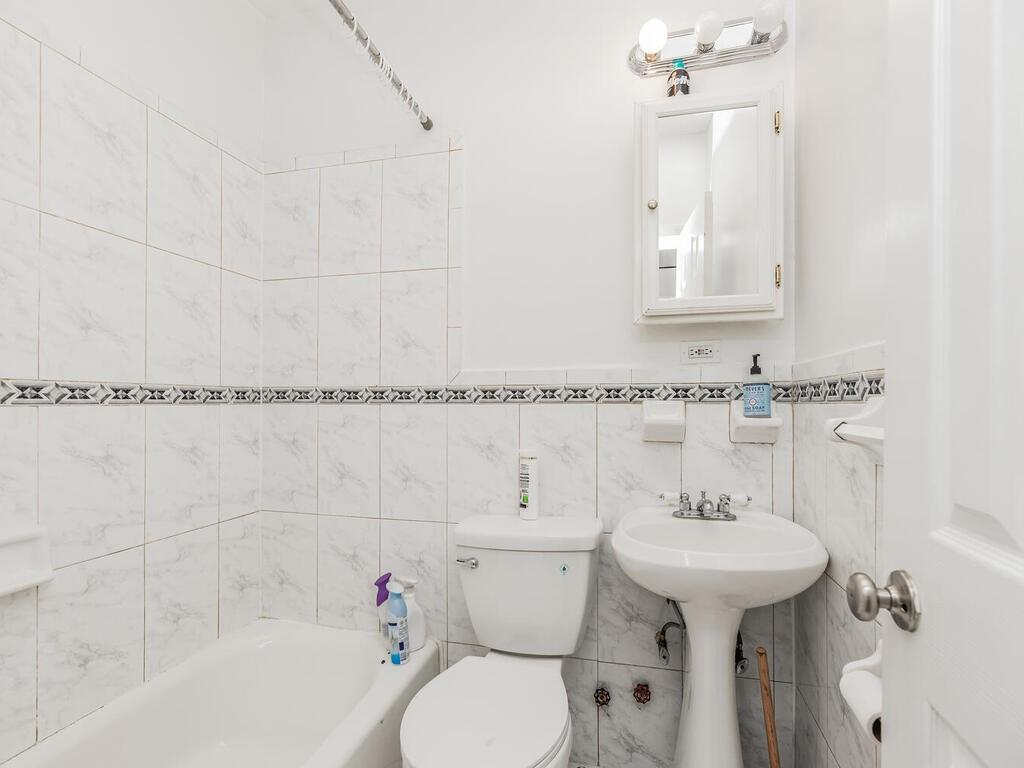 113 E 39 Street – For Sale photo 24
