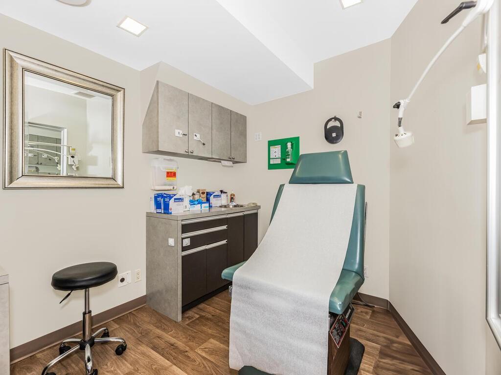 113 E 39 Street – For Sale photo 18