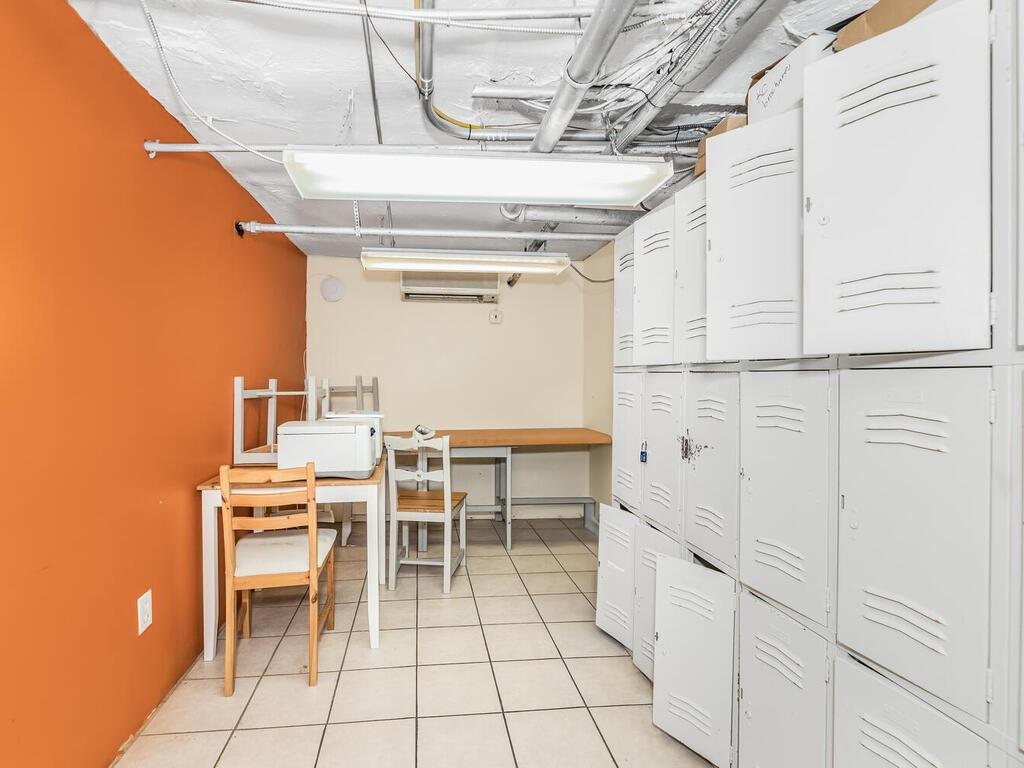 113 E 39 Street – For Sale photo 30