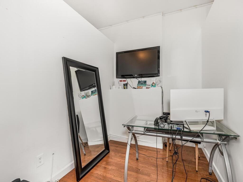 115 E 39th Street – For Sale photo 29