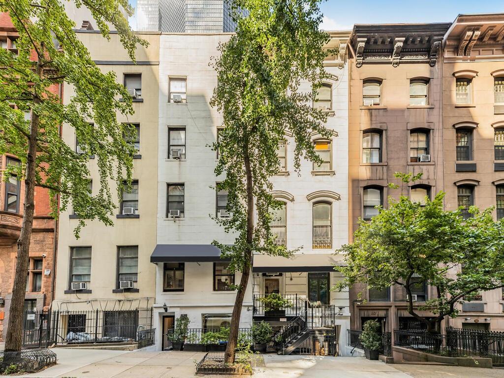 115 E 39th Street – For Sale photo 2