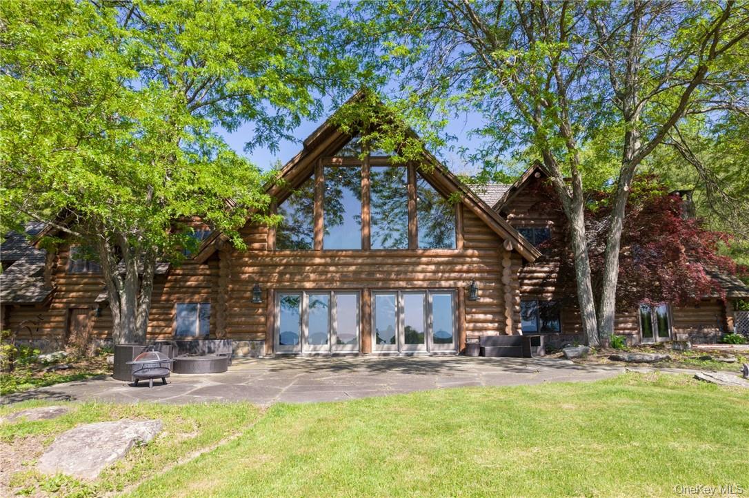 101 Mountain Lodge – For Sale photo 18