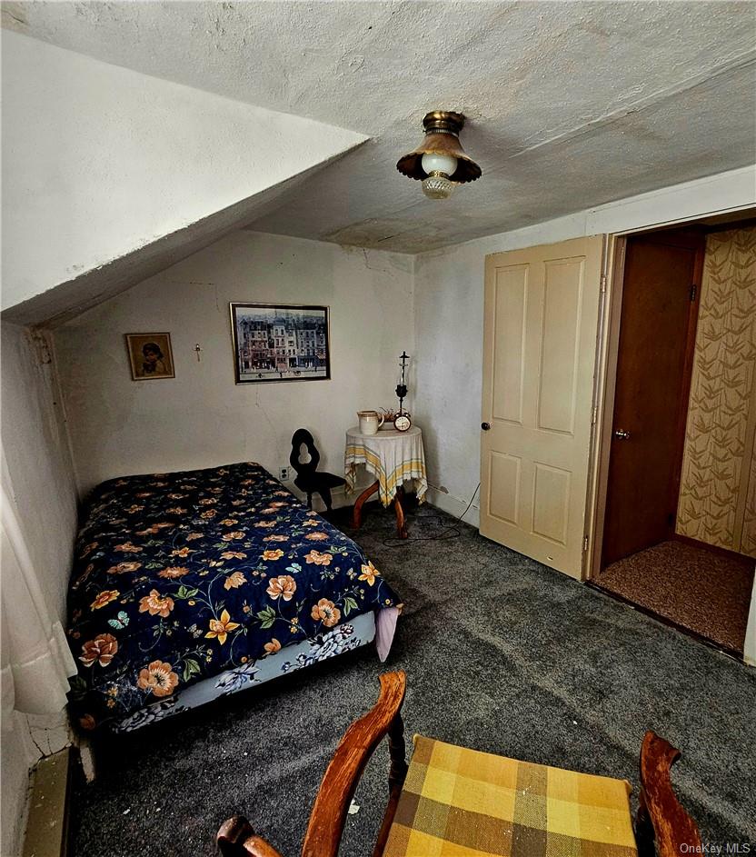 301 & 305 Hust – For Sale photo 27