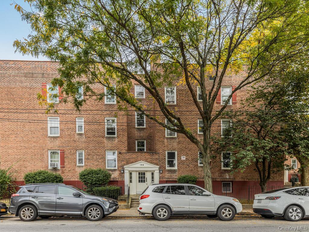 144 Ravine Avenue, Unit 2C photo 6