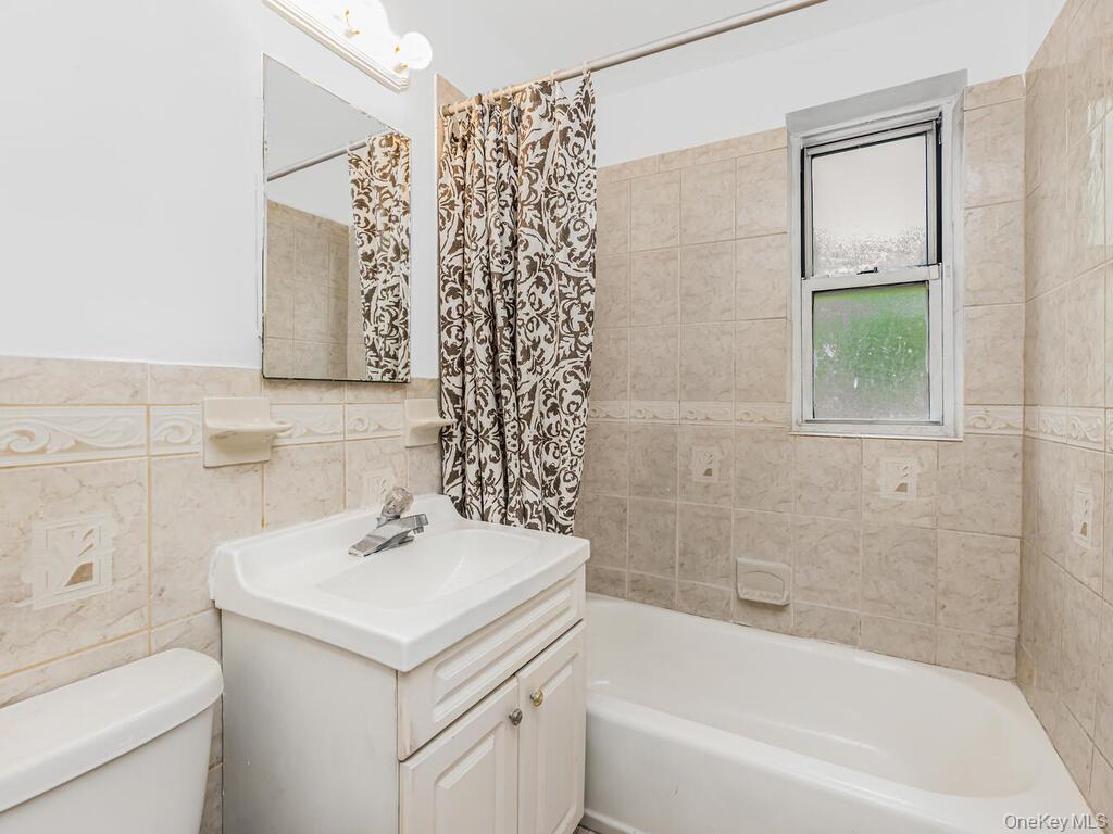 144 Ravine Avenue, Unit 2C photo 5